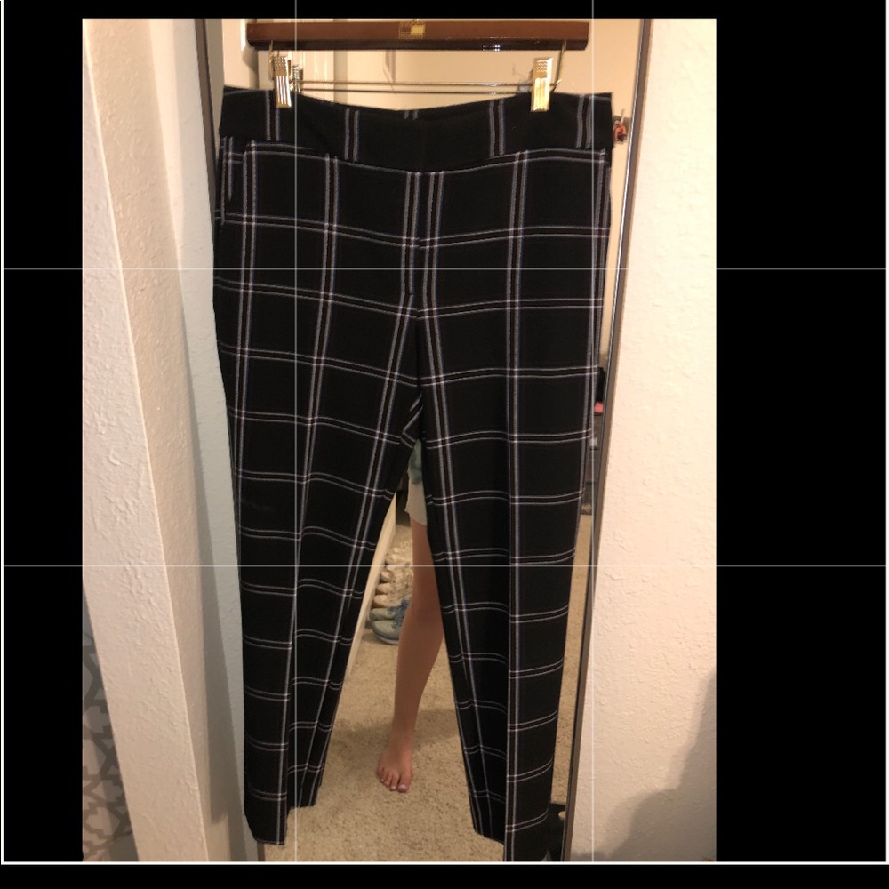 Ann Taylor Plaid Cropped Trousers Size 6